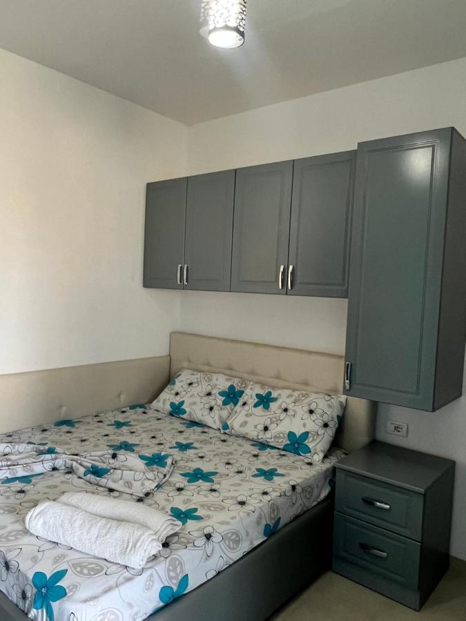 Apartament Kamberi & 2