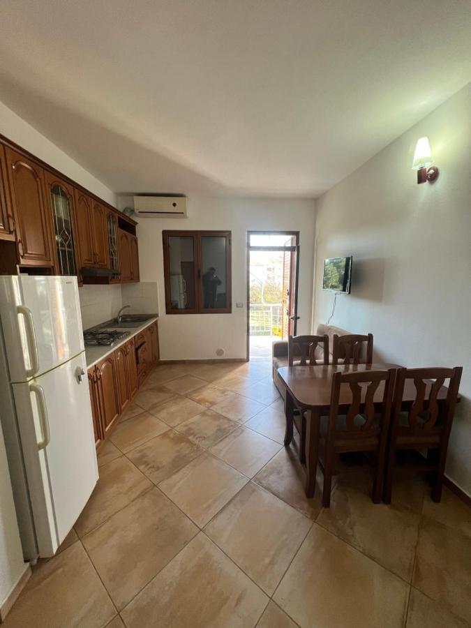 Kamberi & 2 Apartament