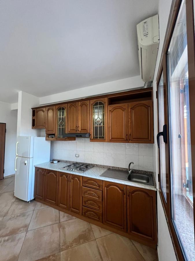 Apartament Kamberi & 2 *
